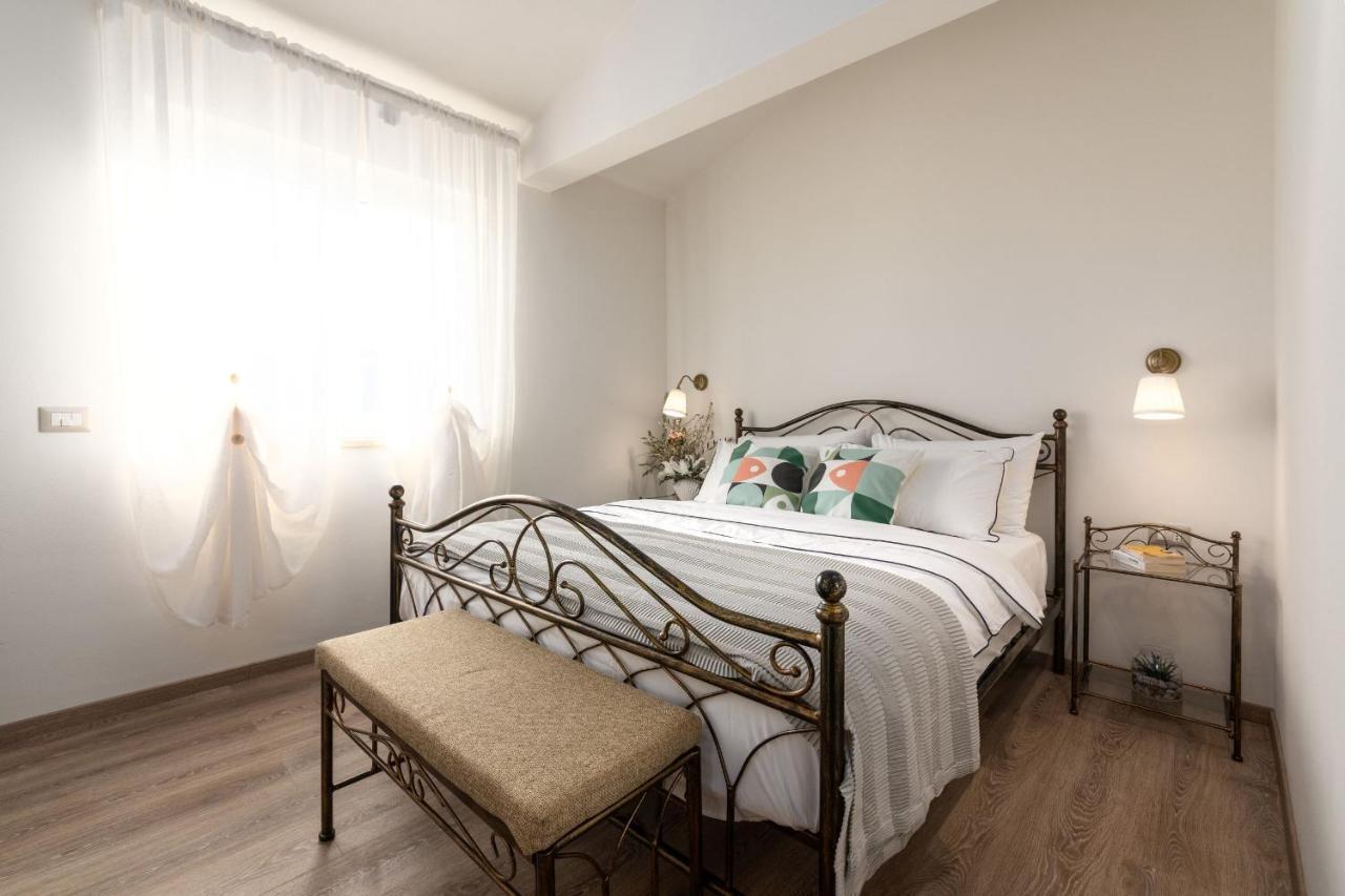 Rooms Karolina Funtana Εξωτερικό φωτογραφία